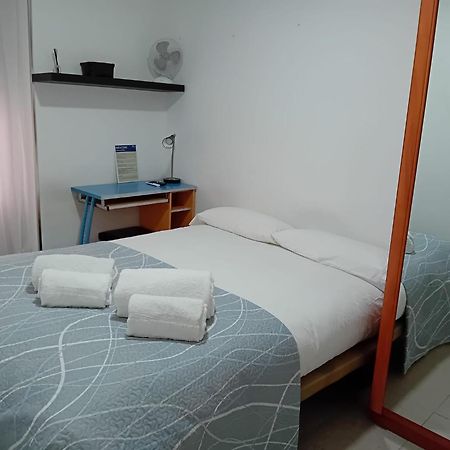 Divina Malasana Apartment Madrid Bagian luar foto