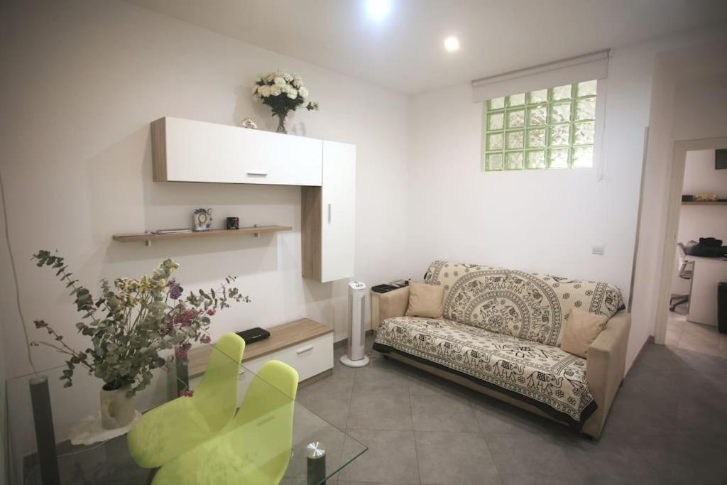 Divina Malasana Apartment Madrid Bagian luar foto
